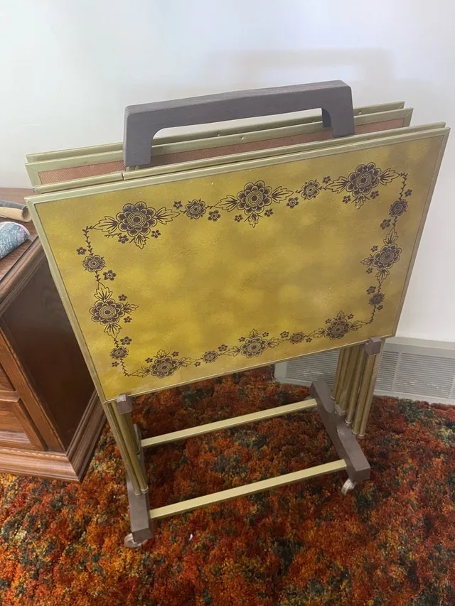 Vintage TV trays - photo 2