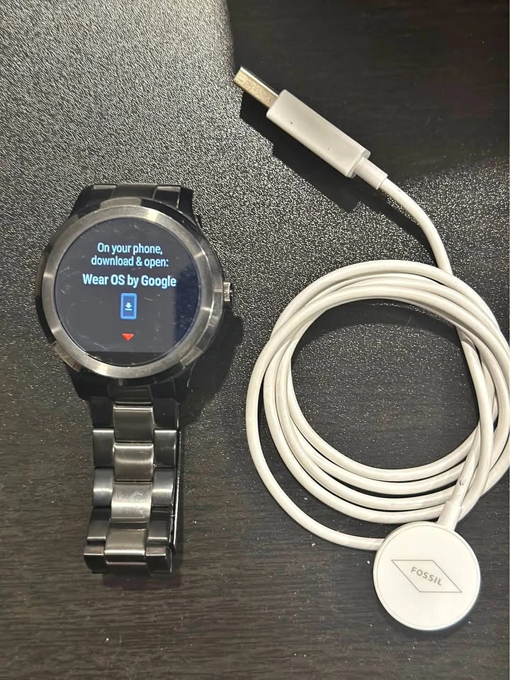 Fossil Gen 6 Smartwatch FTW6077 - Working - Charger Included
