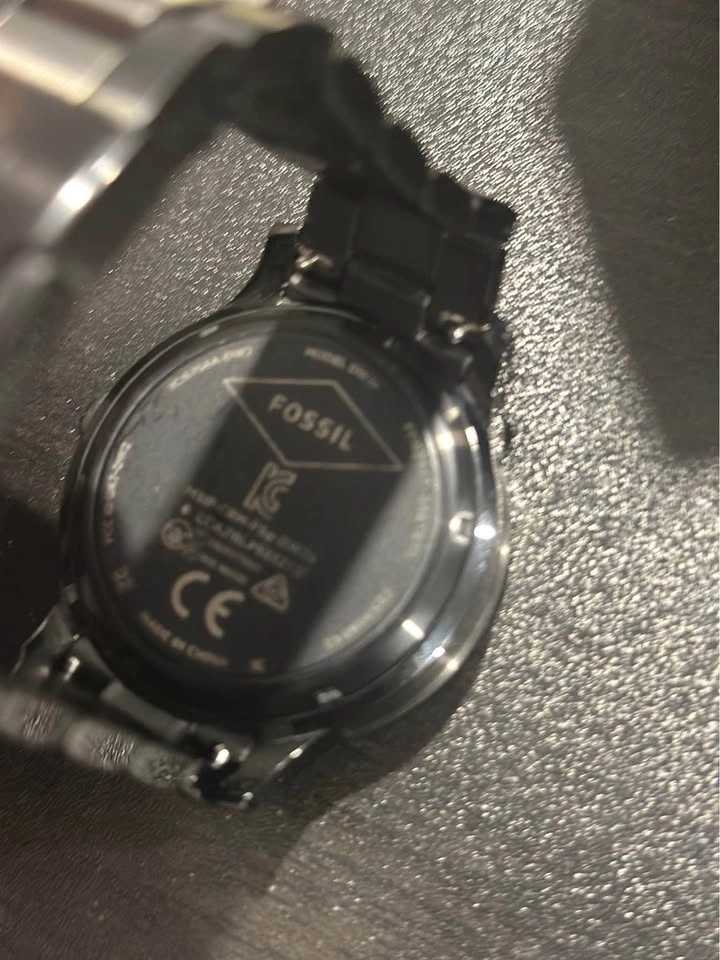 Fossil Gen 6 Smartwatch FTW6077 - Working - Charger Included - photo 3