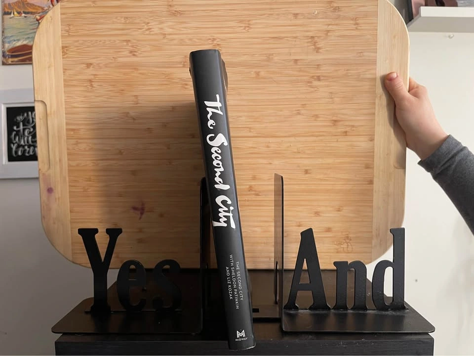 “Yes And” Bookends for all your improv books! - photo 4