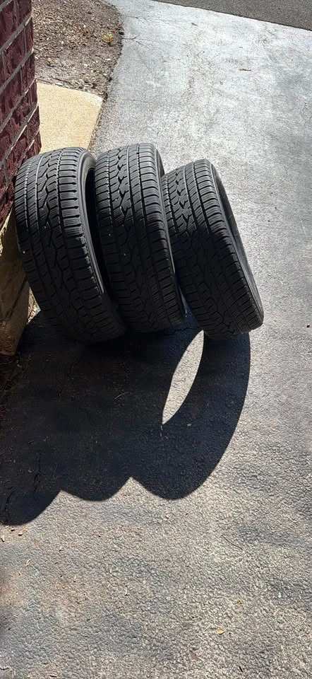 USED TIRES - photo 3