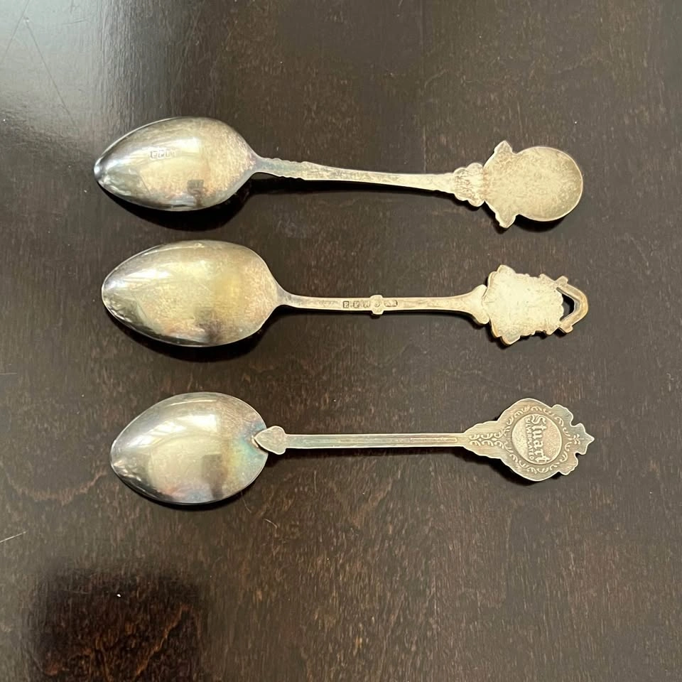 Vintage 12 Souvenir Collectible Spoon Made in USA, CANADA, HOLLA - photo 3