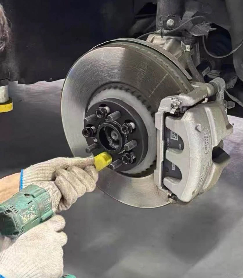 Tire spacer for Land Rover - photo 4