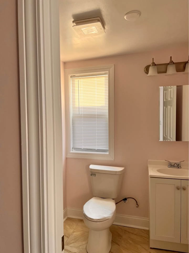 2 Beds 1 Bath - Apartment - photo 4