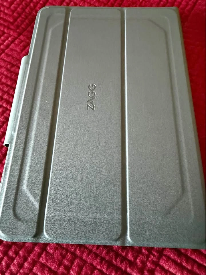 ZAGG Rugged Messenger Folio Wireless Keyboard and Case for iPad