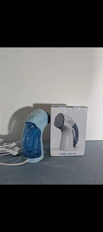 Mini Handheld Clothes Steamer, 250ml Detachable Water Tank - photo 2