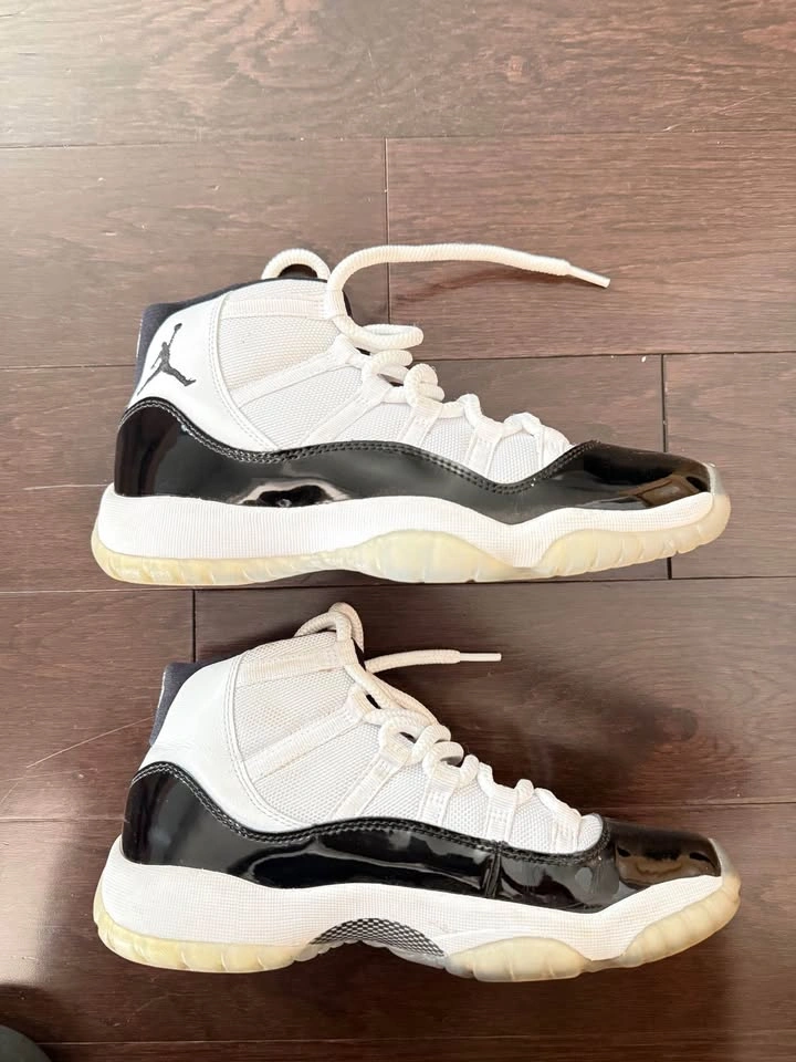 Air Jordan 11 Retro Concord (Mid-top version) - photo 2