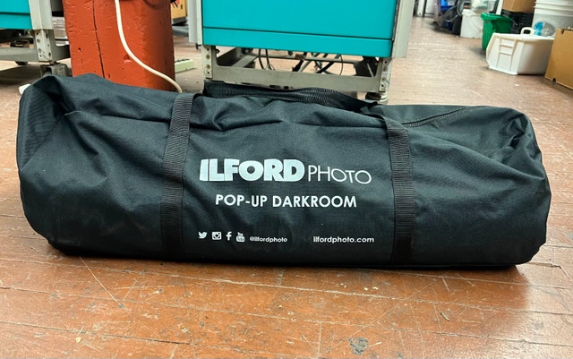 ILFORD Pop-Up Darkroom with Bag for Film Photography - photo 2