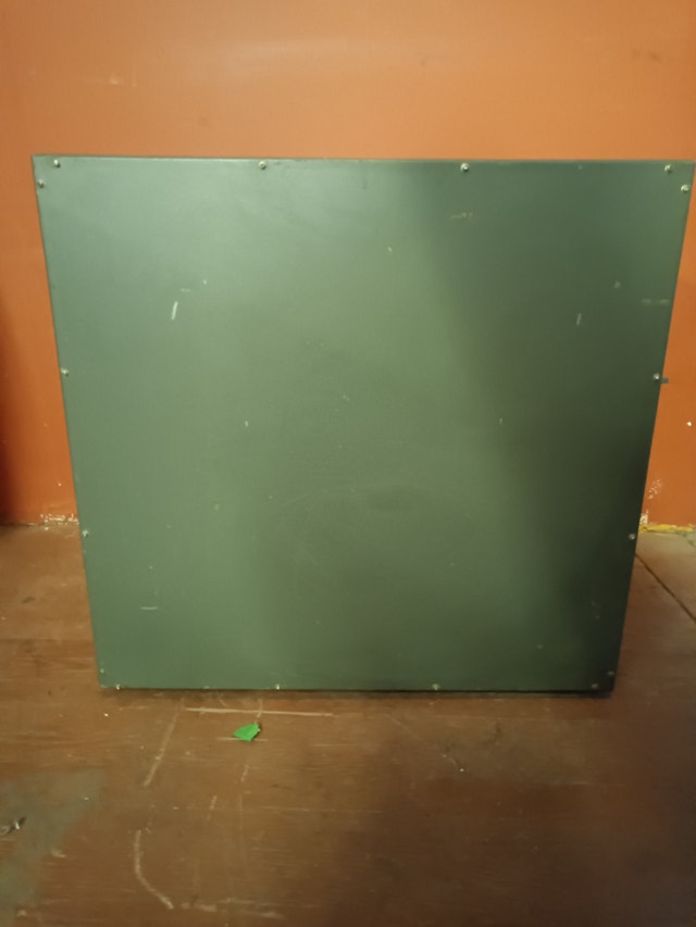 EMT 240 Gold Foil Plate Reverb with Cable, Plug, Isolation box - photo 2