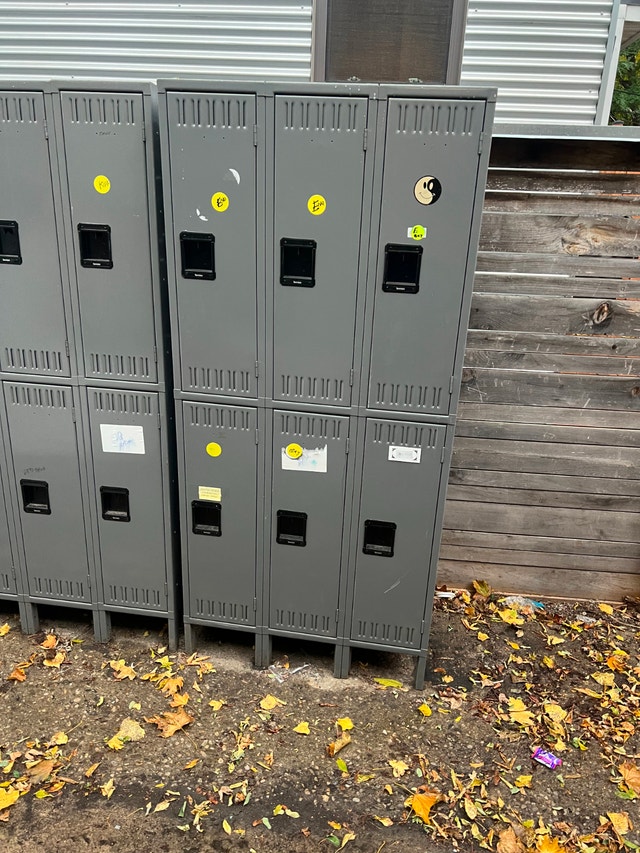 6 Heavy Duty Metal Work Lockers Raised Legs Industrial Factory