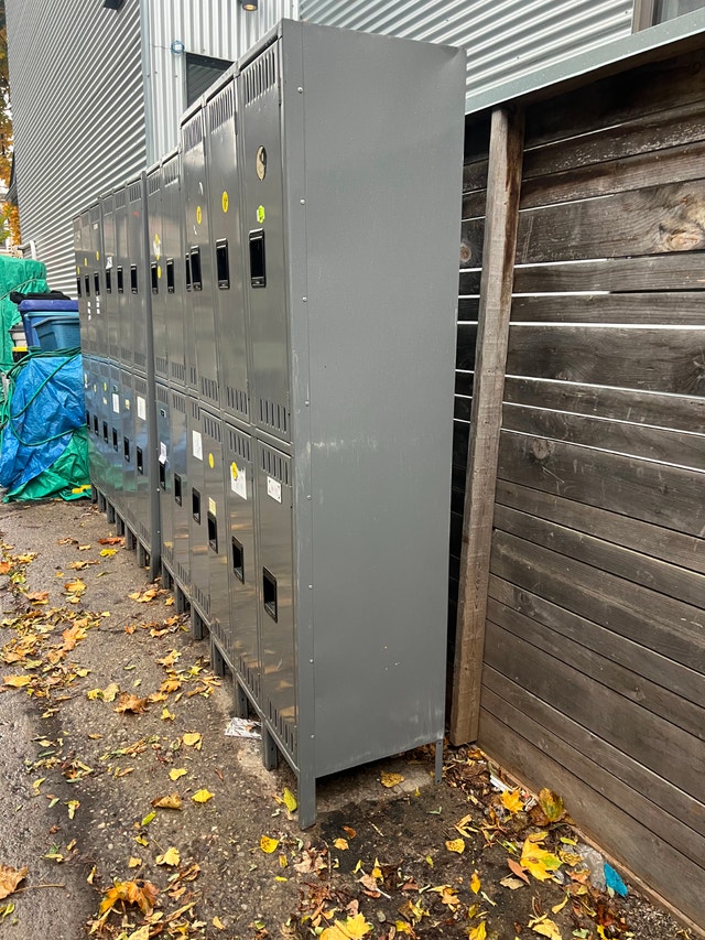 6 Heavy Duty Metal Work Lockers Raised Legs Industrial Factory - photo 2