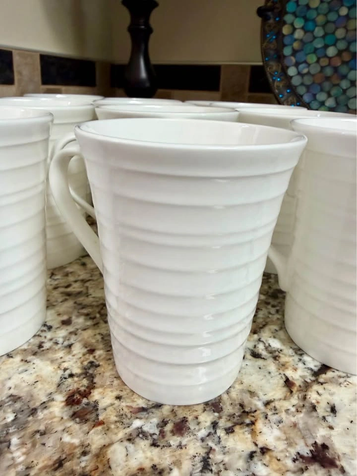 12 Bone China Mikasa Swirl Mugs - photo 2