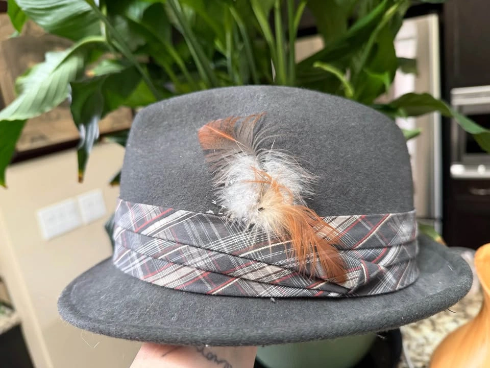 Two Fedora Hats - photo 3
