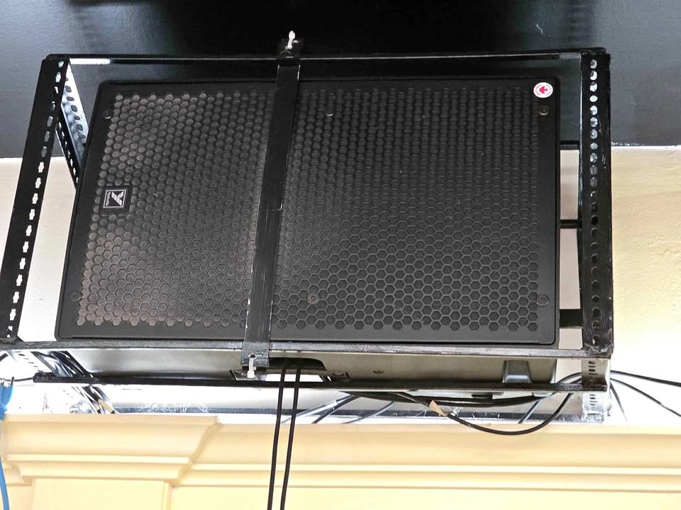 YSL 12"/1" 4400W PEAK ACTIVE CAB W/ MXR
