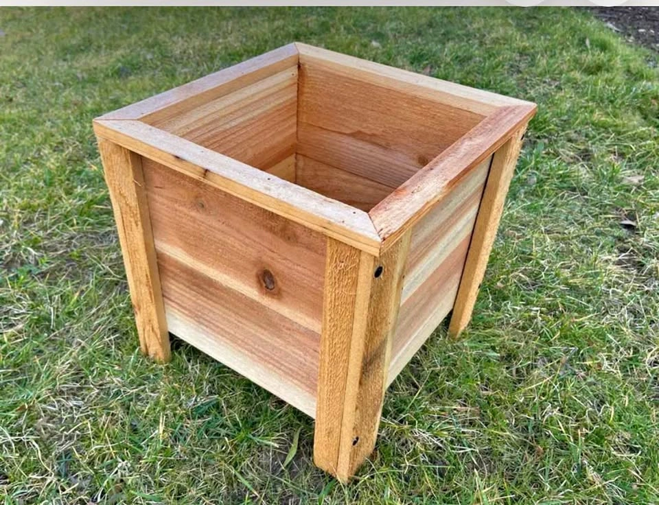 Single Cedar or Douglas fir planter box