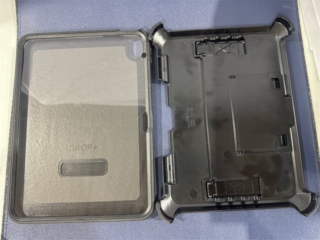OtterBox Defender Series Case for iPad (A16) & iPad 10th Gen - photo 4