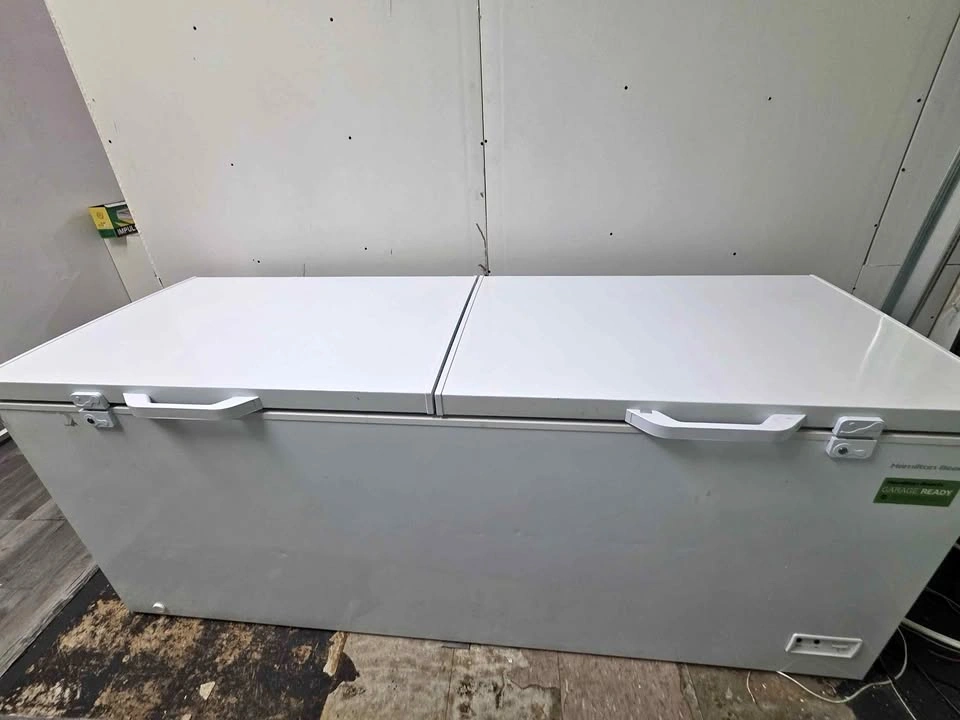 Hamilton Beach Garage Ready Double Lid Chest Freezer