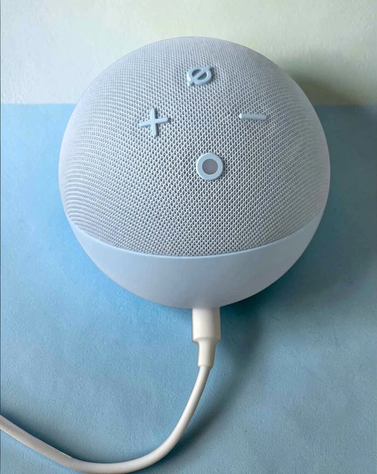 Amazon Echo Dot (4th Gen) Smart Speaker – Like New