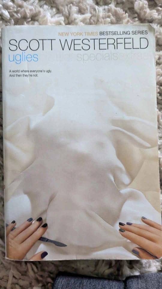 UGLIES by Scott Westerfeld