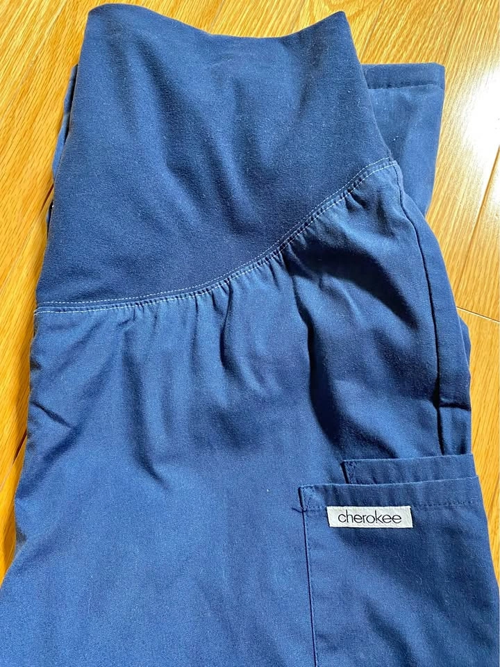 Women’s Maternity Scrubs -Small