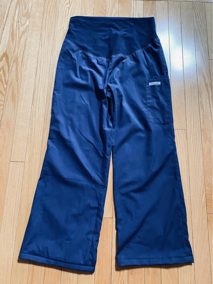 Women’s Maternity Scrubs -Small - photo 2