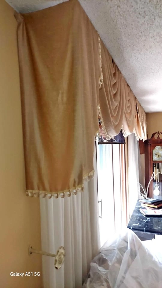 Custom valance
