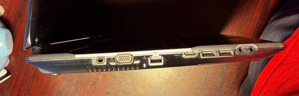 17.3-inch Samsung RF710 Laptop - photo 5