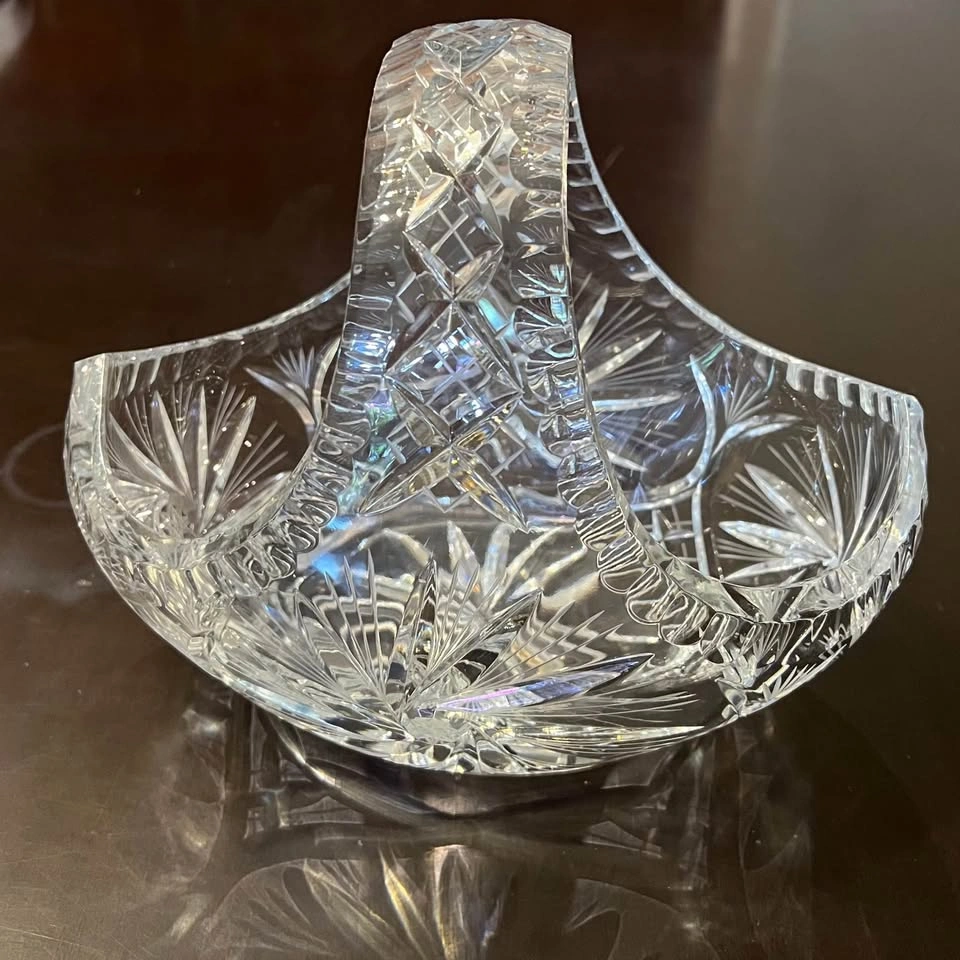 Hand Cut Lead Crystal Handled Large Basket / Pinwheel Pattern - photo 4