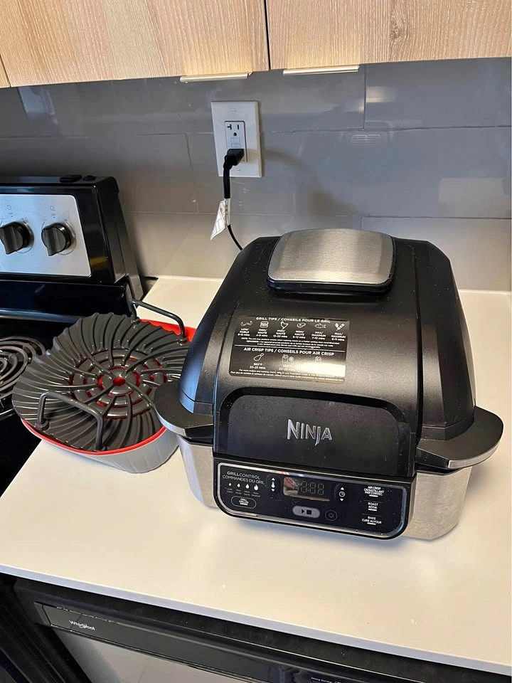 Ninja Foodi Air Fryer (AG300C)