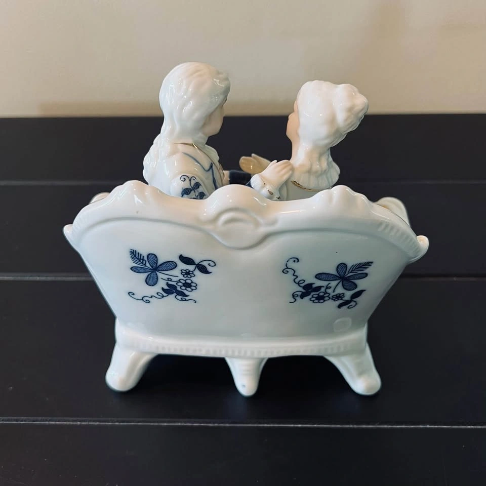 Vintage Figurine Blue and White Victorian Couple On Coach - photo 4