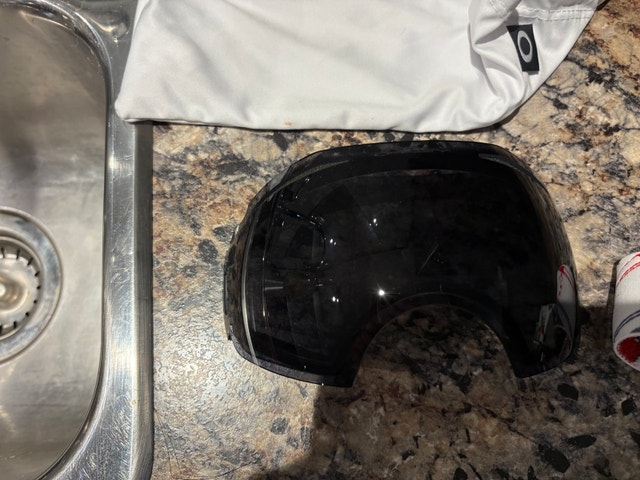 Brand New Oakley Ski/Snowboard Goggles - tags on - photo 4