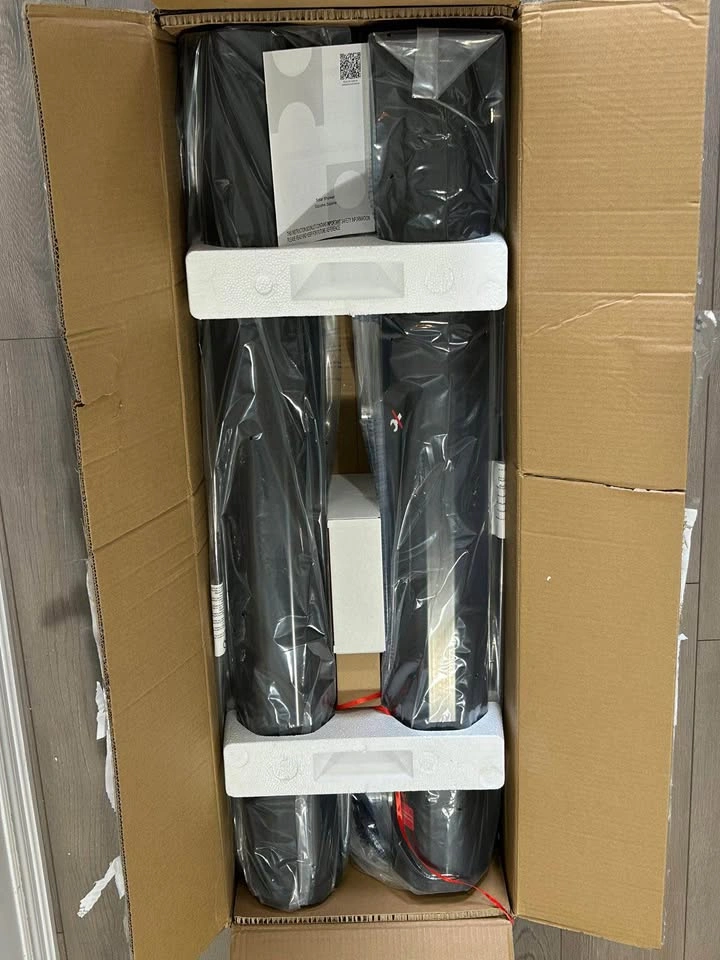 NEW Giantex 7.2FT Solar Heated Outdoor Shower – 9.3 Gallon - photo 2