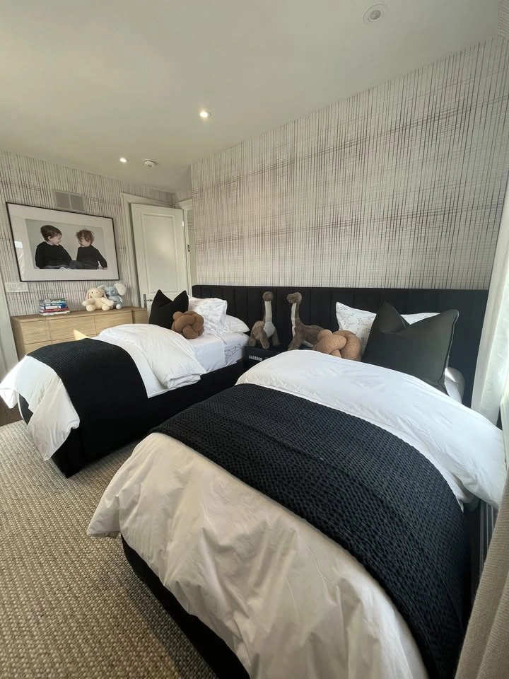 Black Boucle Twin Built-in style Bed Unit - photo 2
