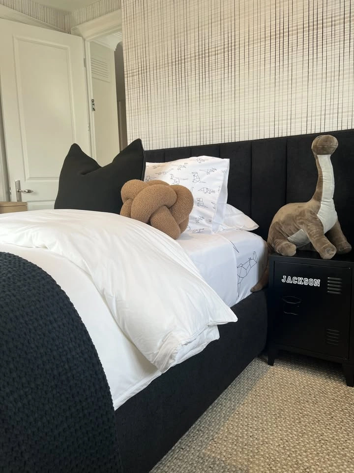 Black Boucle Twin Built-in style Bed Unit - photo 4