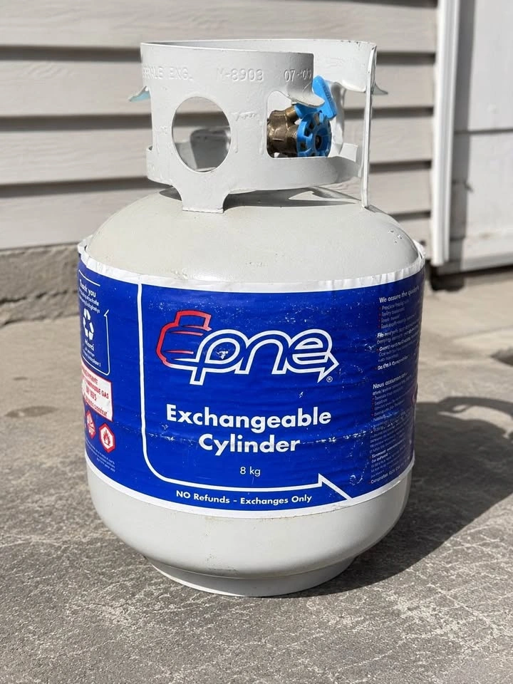 Propane Patio Heater + Tank – $30 - photo 4