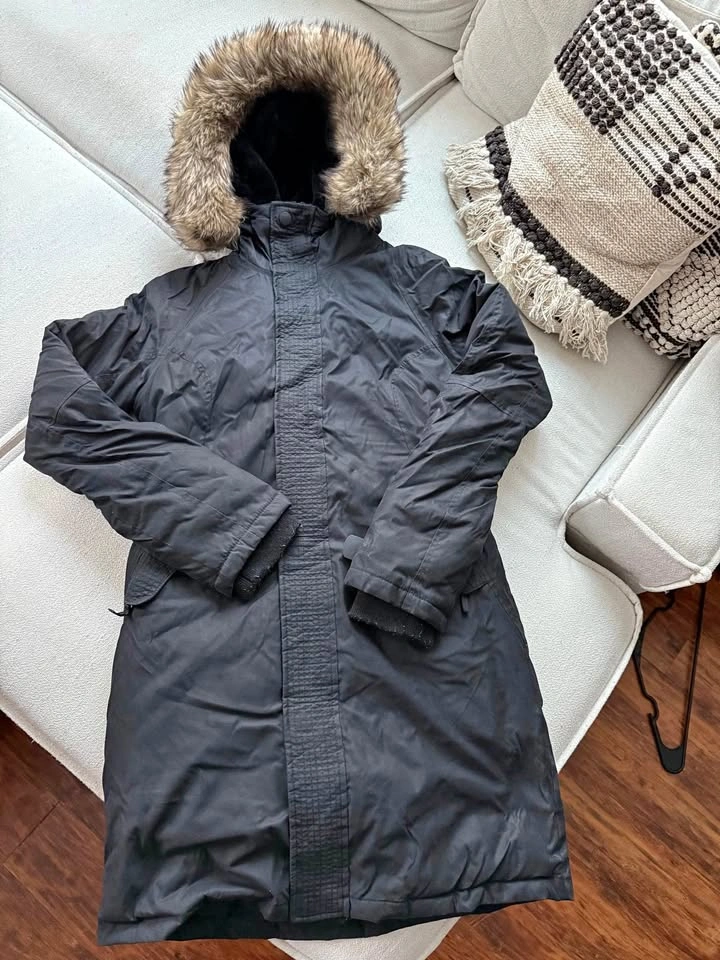 TNA women’s winter parka