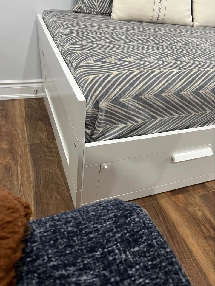 IKEA BRIMNES Daybed + 2 Mattresses - photo 3