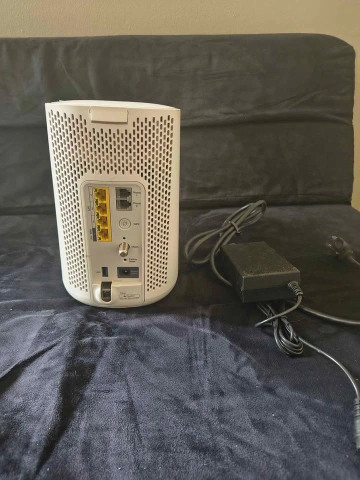 TELUS Wi-Fi Hub - photo 4