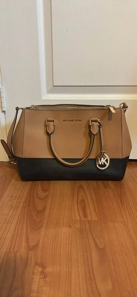 Michael Kors Sutton Satchel - photo 2