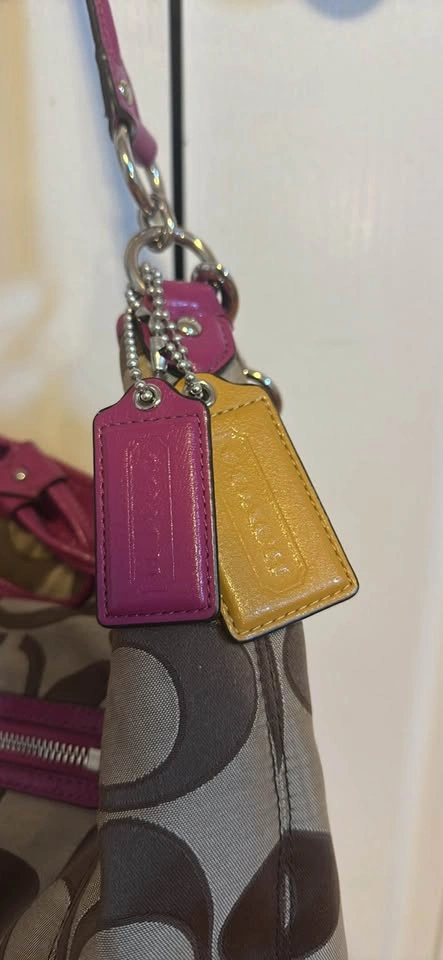 Vintage Coach Signature Hobo Bag with Magenta Trim - photo 2