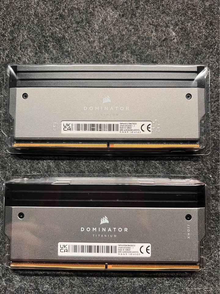 Corsair Dominator Titanium RGB 64GB 2x32GB DDR5 6000 CL30 AMD EX - photo 4