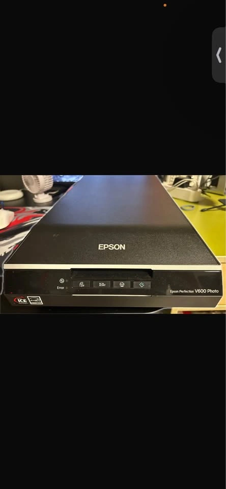 Epson Perfection V600 Photo Scanner - photo 2