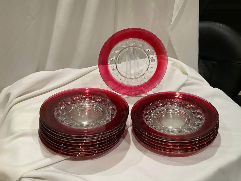 Tiffan Franciscan Vintage Glass Plates “ Kings Crown “ Set of 14 - photo 5