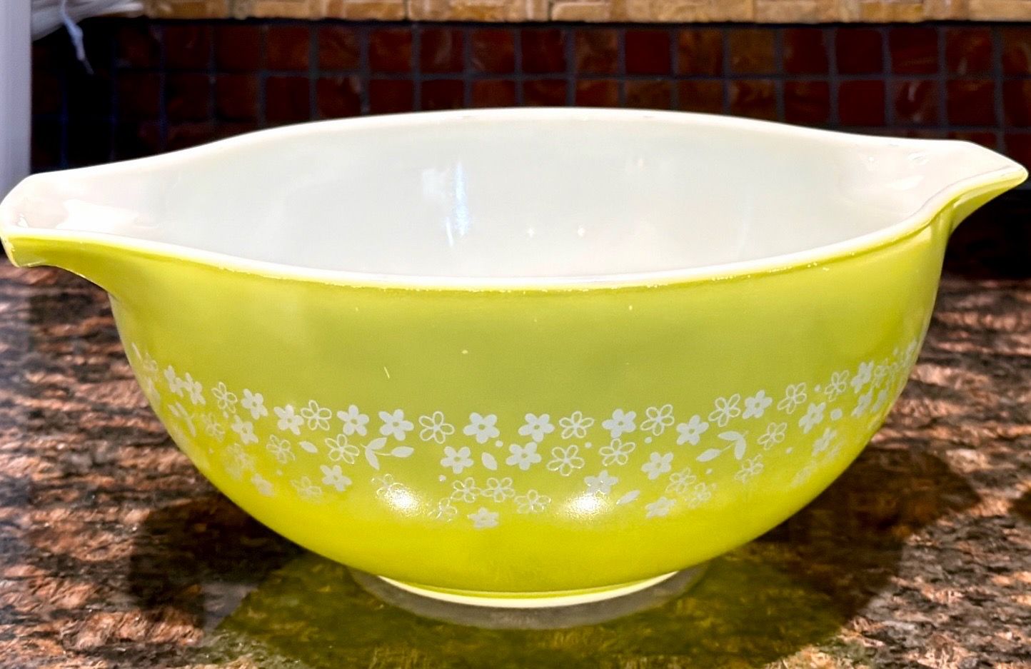 Pyrex Cinderella Spring Blossom Nesting Bowls Set of 2 - photo 2
