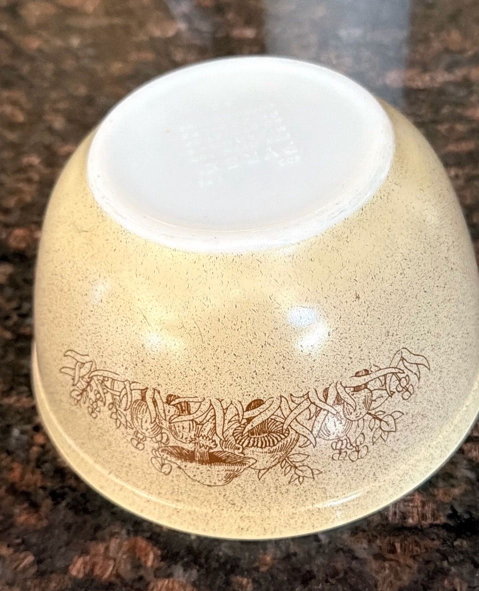Pyrex mixing Bowl -Forest Fancies-#402. 1.5 Qt-Vintage 1980s - photo 3