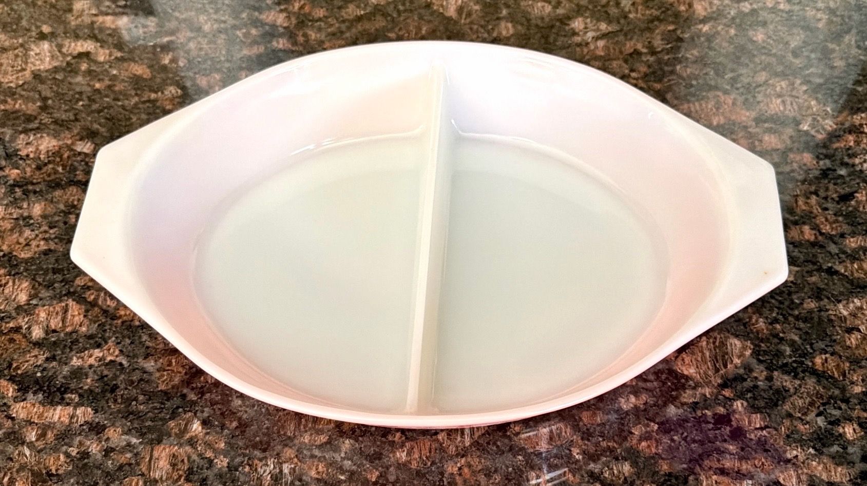 Vintage Pyrex 1.5-Quart Divided Oval Casserole - Pink Daisy - photo 2