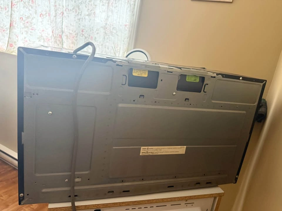 GE Over-the-Range Microwave - photo 3