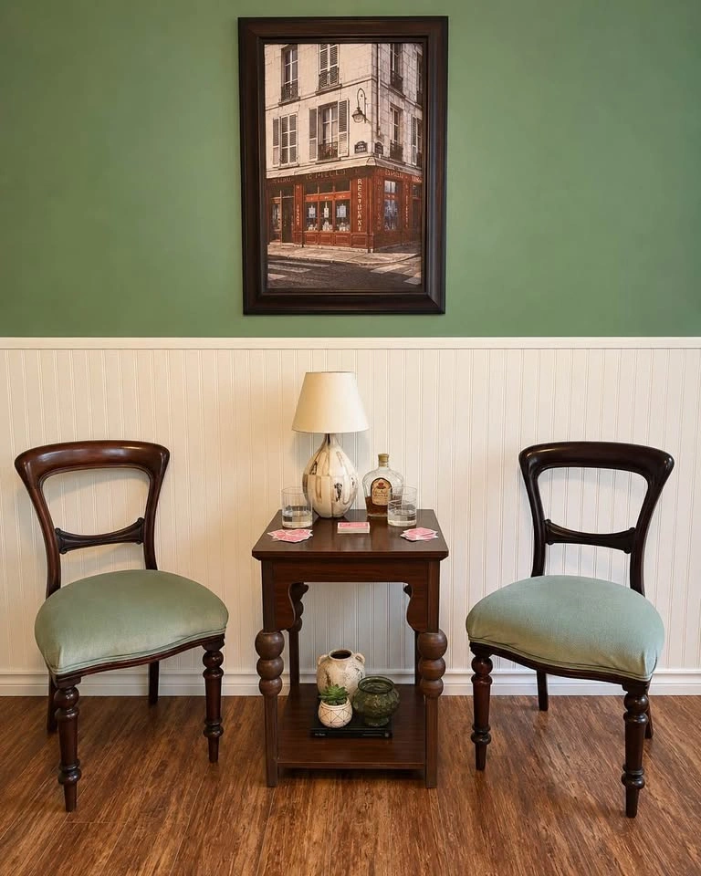 Victorian era chairs and side table - photo 2