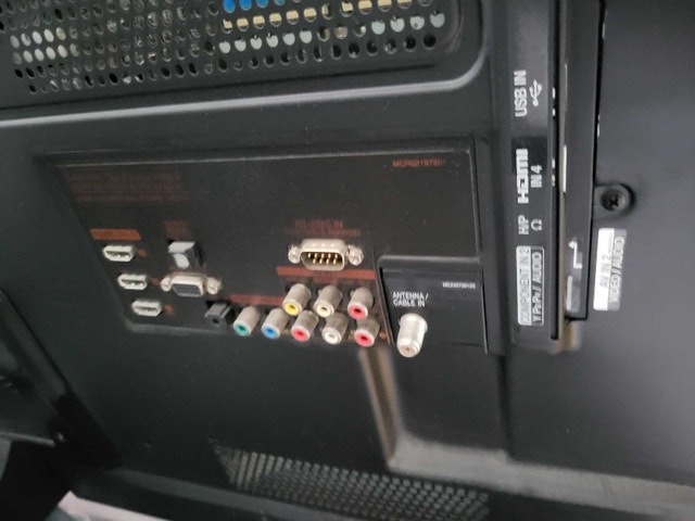 LG LED LCD TV - photo 3