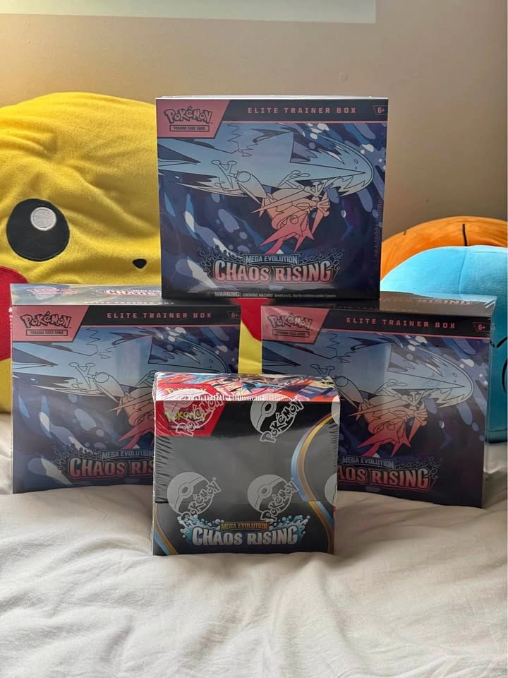 Chaos Rising ETB and Booster Box - Pokemon Cards